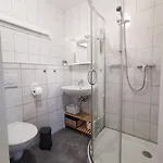 Direkt Am Fluss Naehe Zentrum Апартаменты *