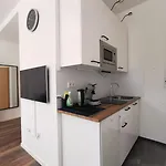 Апартаменты Direkt Am Fluss Naehe Zentrum *