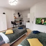 Апартаменты Direkt Am Fluss Naehe Zentrum