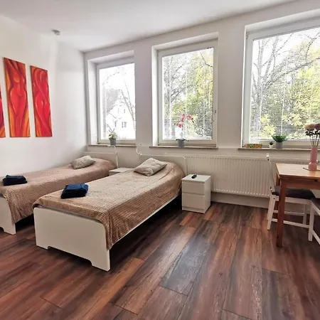 Direkt Am Fluss Naehe Zentrum Apartman