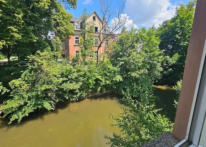 Direkt Am Fluss Naehe Zentrum